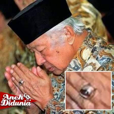 Cincin Batu Akik Beberapa Petinggi Dunia