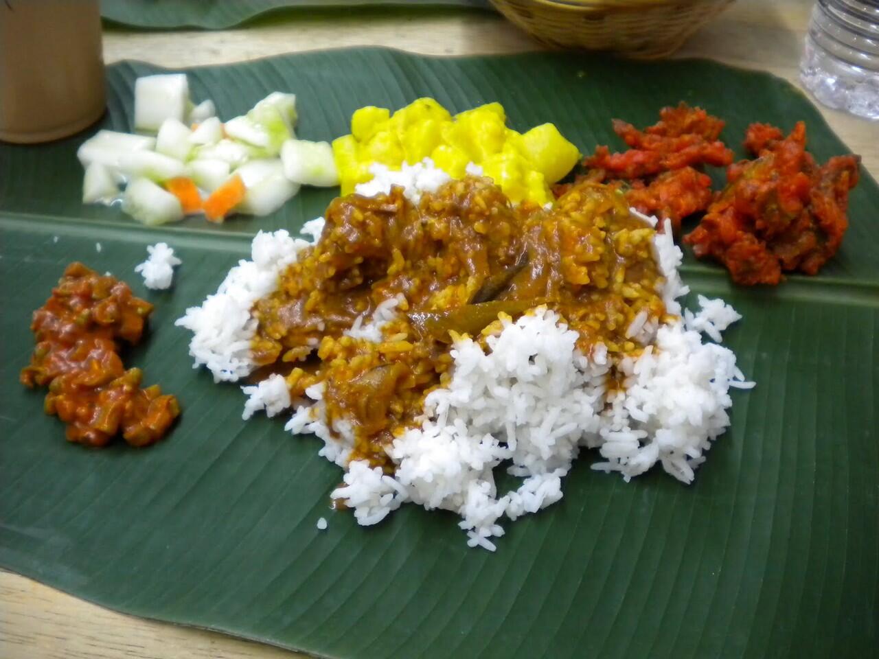 Manfaat Makan Makanan Beralas Daun Pisang