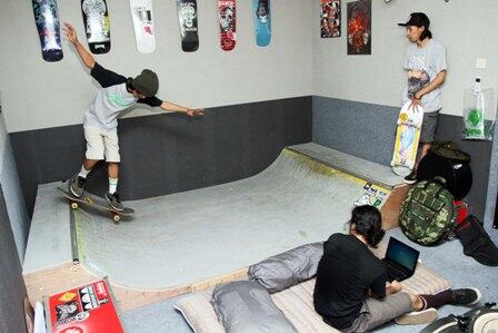 Ini Mini Skatepark Pertama di Dalam Kamar (di Indonesia) 