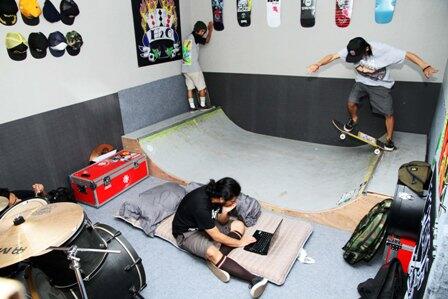 Ini Mini Skatepark Pertama di Dalam Kamar (di Indonesia) 