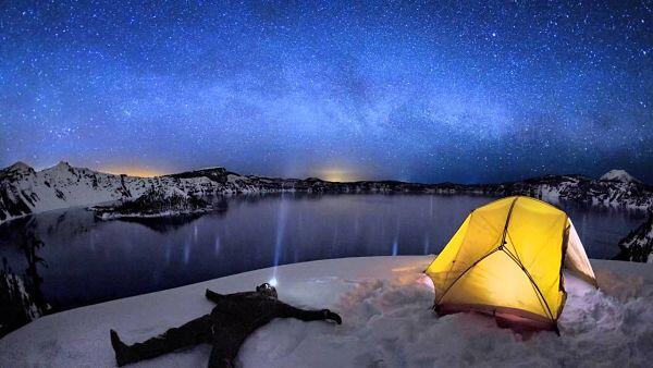 Melihat Keindahan Crater Lake, Danau Terdalam Di Amerika