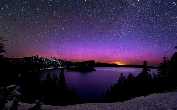 Melihat Keindahan Crater Lake, Danau Terdalam Di Amerika