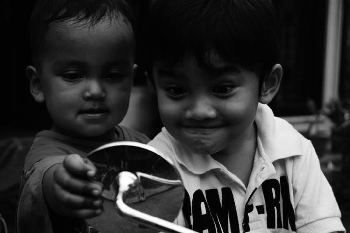 Komponen-komponen Motor Yang Sering di Mainin Saat Parkir ( Just For Fun )