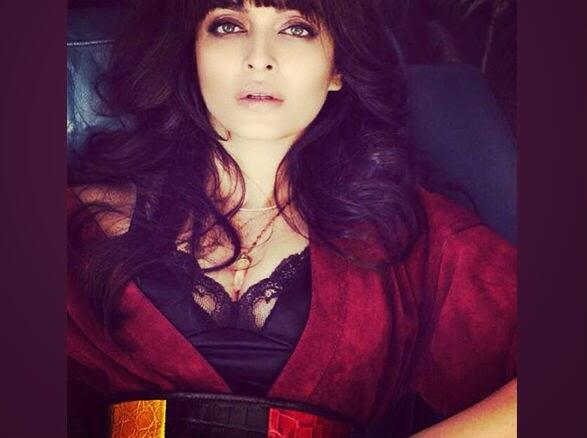 10 Pose Seksi Aishwarya Rai di Majalah Vogue