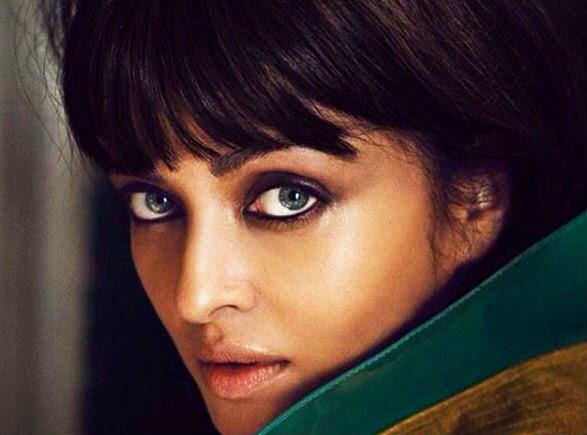 10 Pose Seksi Aishwarya Rai di Majalah Vogue
