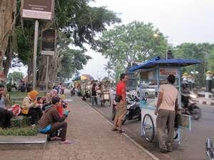 pesona alun-alun termegah di jaten &#91;alun-alun wonosobo&#93;