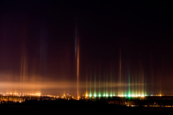 Light Pillar – Keindahan Fenomena Cahaya Penyangga Langit !!
