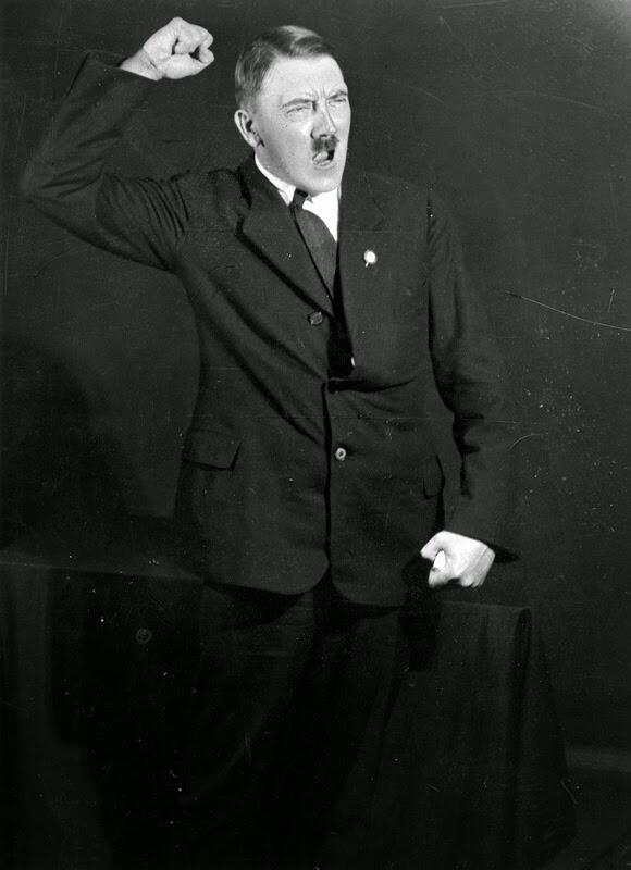 Terkuak Rahasia Hitler Belajar Pidato yang Memukau