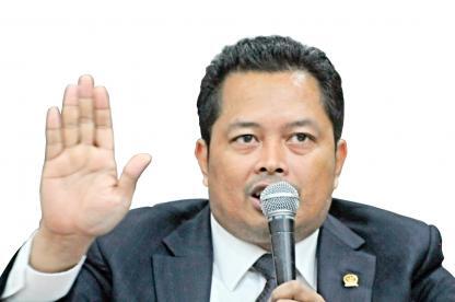 Wakil Ketua MPR ini Hobi Gosok Batu Akik, Lalu Bagikan ke Teman-temannya