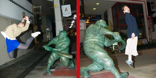 Tren Baru, Trik Foto Dengan Patung Pemain Baseball
