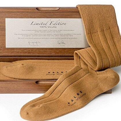 Kaos Kaki Termahal di Dunia