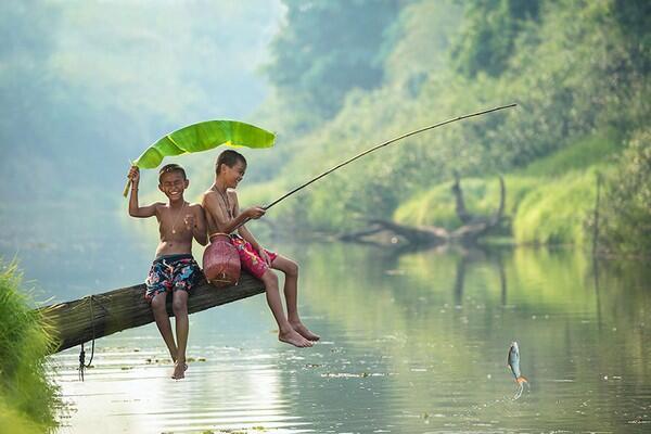 30 Foto Indah Dari Anak yang Sedang Bermain di Seluruh Dunia