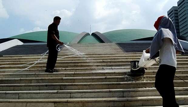 Reses ke Daerah, Anggota Dewan Berlaku bak Raja