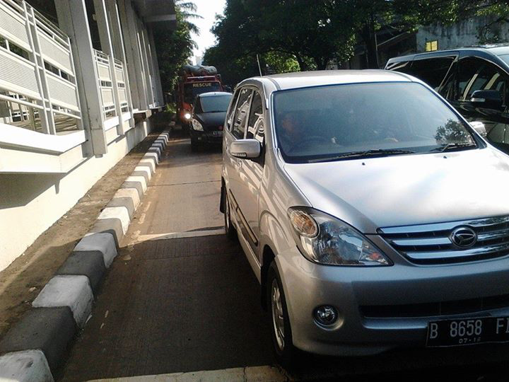 mental buruk pengendara dijalanan