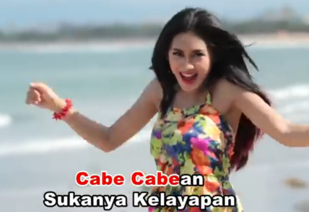 [ BERITA CABE Mulustrasi ] iMeyMey Alami Kejadian Mistis Nyanyi di Kuburan