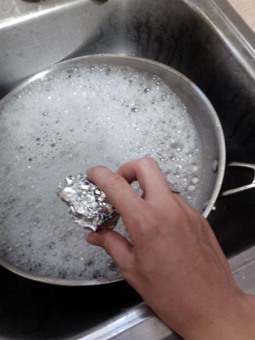 Inilah 16 Fungsi Aluminium Foil Yang Bahkan Sanggup Menghancurkan Karat!