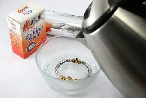 Inilah 16 Fungsi Aluminium Foil Yang Bahkan Sanggup Menghancurkan Karat!