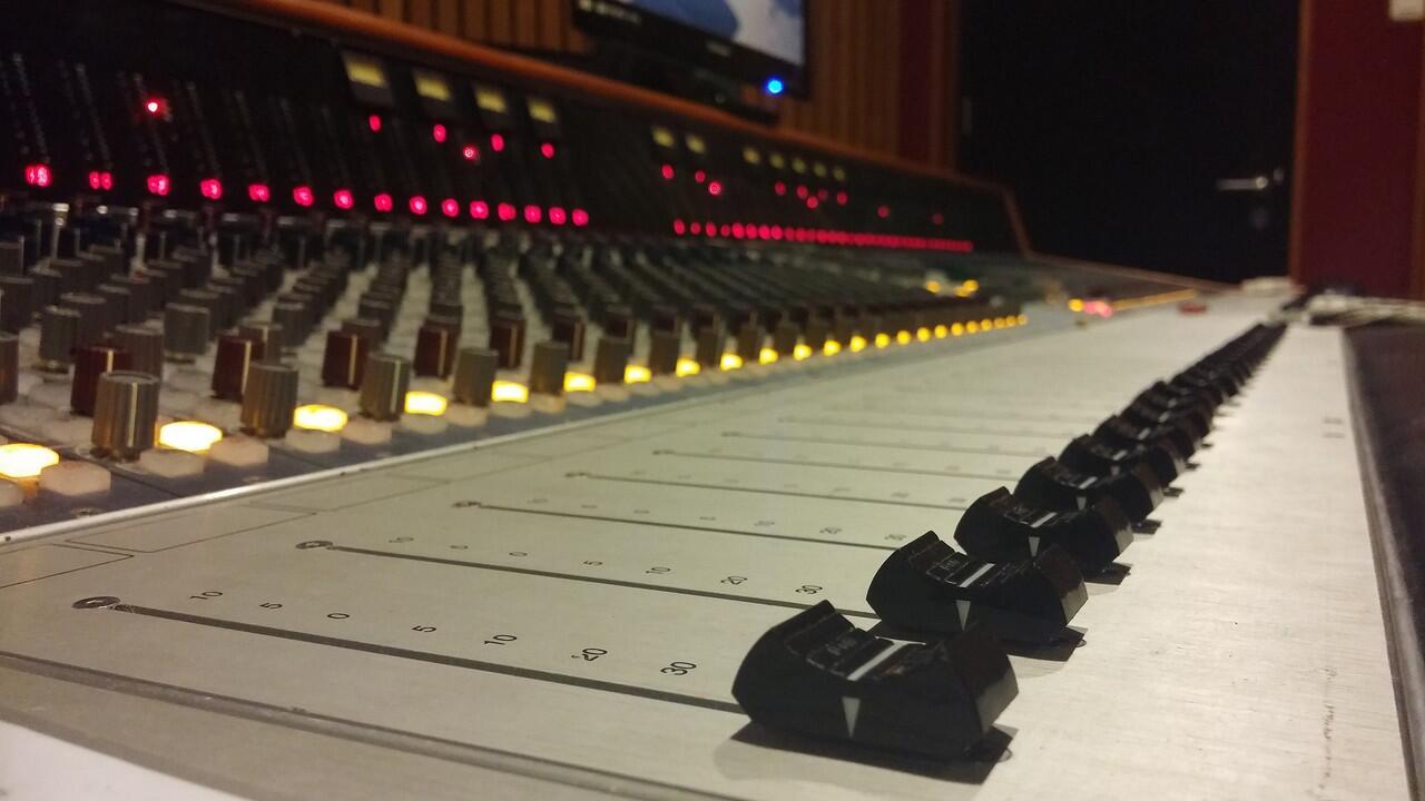 FREE RECORDING + MIXING SUBMIT PROFILE BAND + DEMO LAGU BAND AGAN ! 