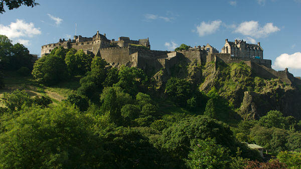 Melihat Edinburgh Castle, Kastil Terseram di Skotlandia