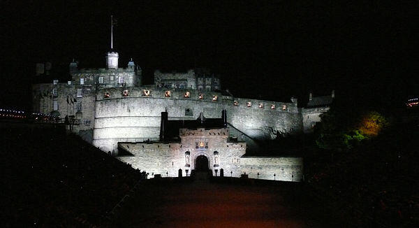 Melihat Edinburgh Castle, Kastil Terseram di Skotlandia