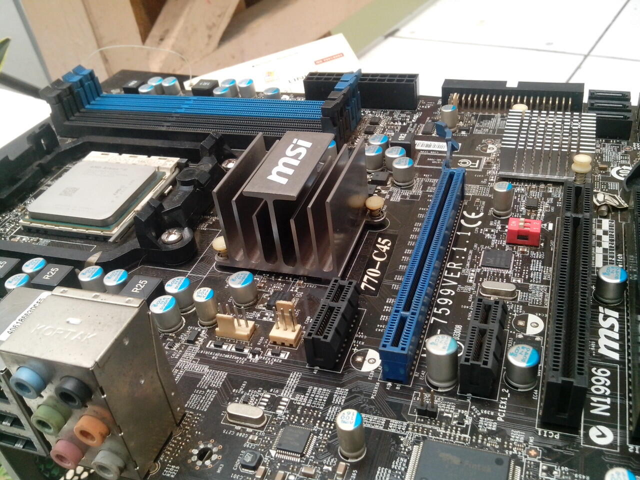 Интел 770. Материнская плата MSI 770-c35. MSI gt 220. 770 C45 Spyker. Intel Arc a770 максимальная память в игре.