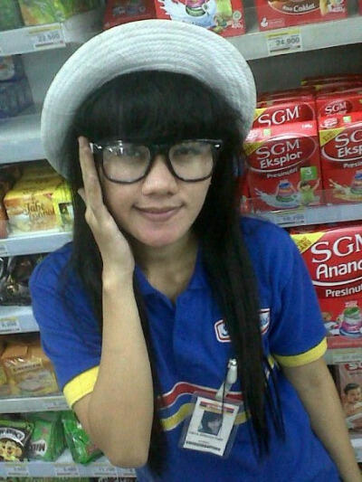 &#91;HOT BB 17++&#93; Kumpulan Foto Kasir Indomaret Yang Cakep-Cakep