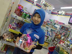 &#91;HOT BB 17++&#93; Kumpulan Foto Kasir Indomaret Yang Cakep-Cakep