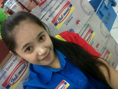 &#91;HOT BB 17++&#93; Kumpulan Foto Kasir Indomaret Yang Cakep-Cakep