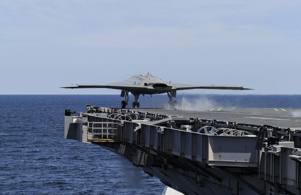 Proses Take-off dan Landing di kapal induk