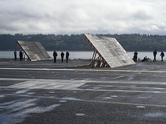 Proses Take-off dan Landing di kapal induk