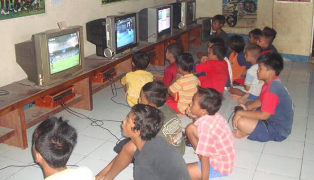 8 Hal Konyol Yang Dulu Sering Dialami Ketika Main di Rental PlayStation