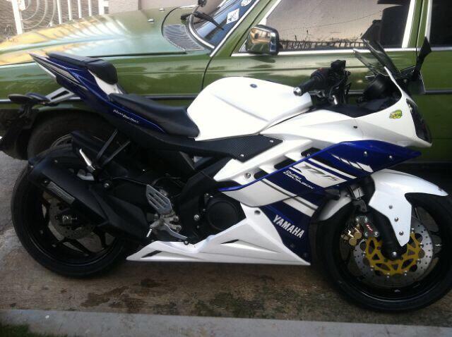 Yamaha r1 2005 камуфляж