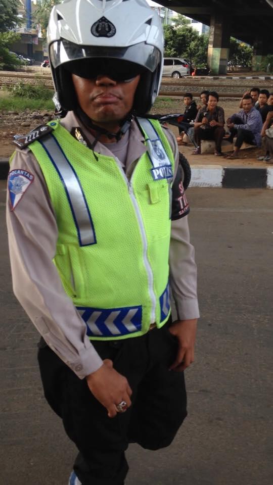 Huandra Ngaku Ditilang, Dipukul, dan Dimaki Secara Rasis oleh Polisi Ini