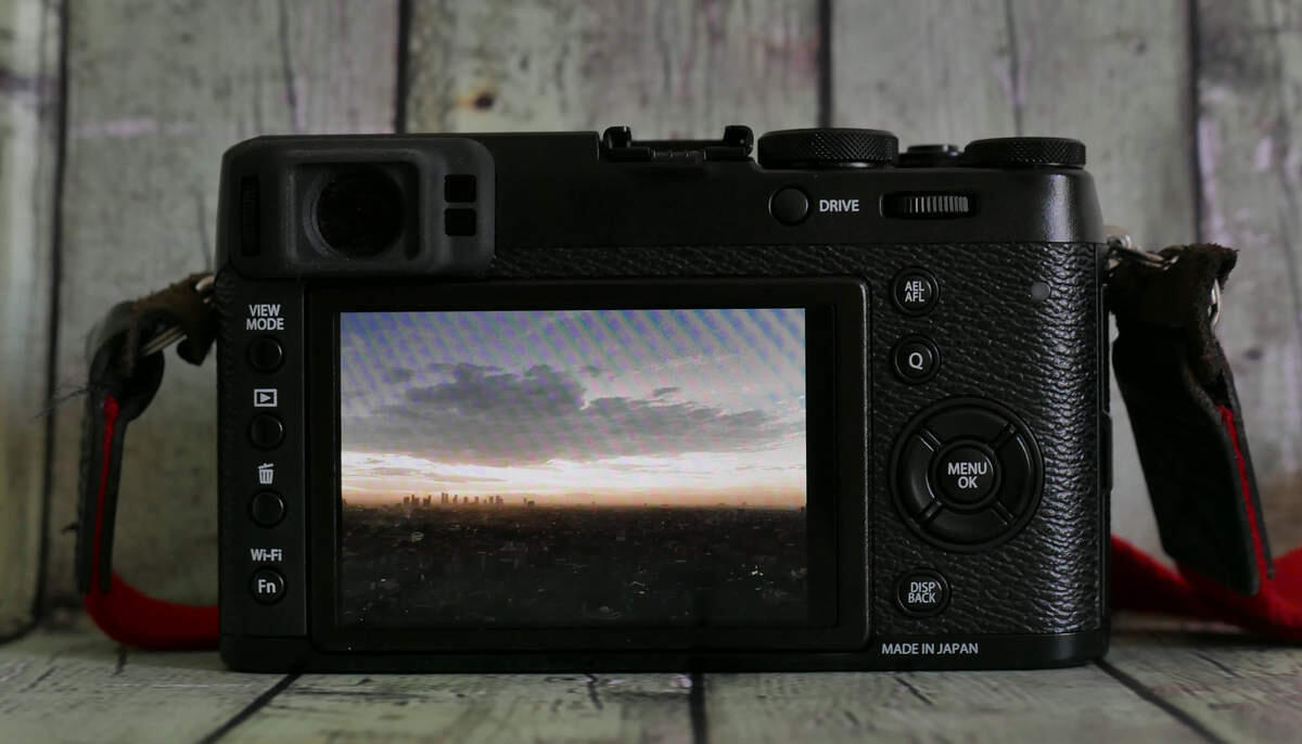 Review Fujifilm X-100T: Kamera prosumer canggih berdesain retro