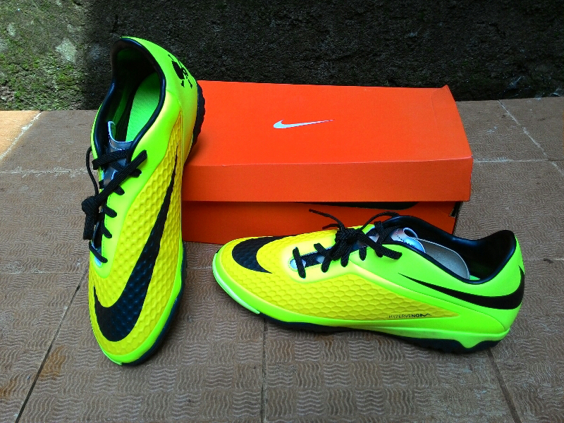 nike mercurial hypervenom