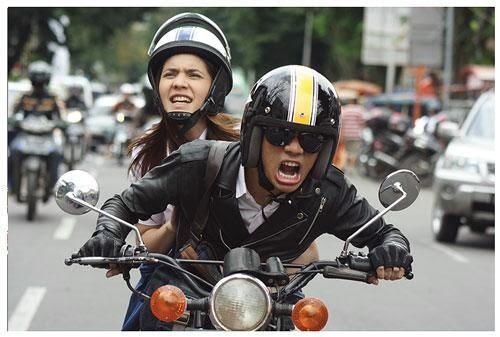 Hal Konyol yang Sering Agan Lakukan Ketika Berkendara di Jalan Raya