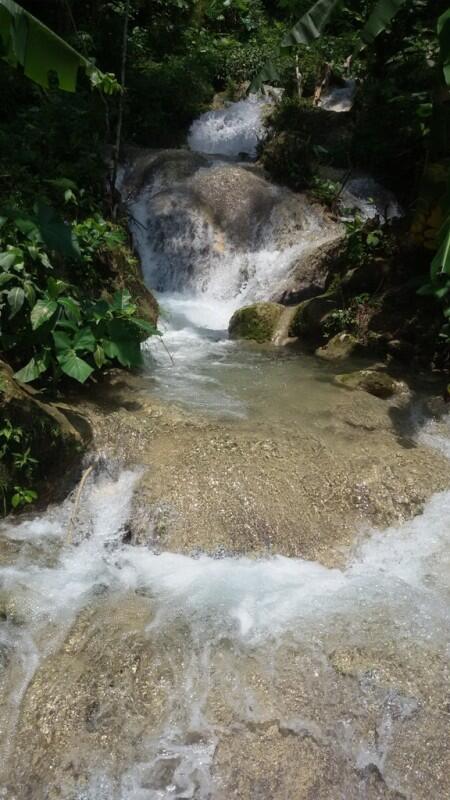 Blusukan ke CURUG KEMBANG SOKA , Air Terjun Tersembunyi di Barat Kota Jogja 