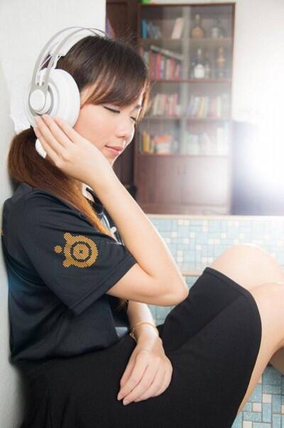 &#91;FOTO HOT&#93; Godaan Gamer Dota Paling Cantik