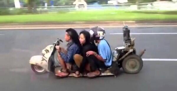 (Kagum mereka Ums) Media Asing Sorot Modifikasi Ekstrem Vespa di Indonesia