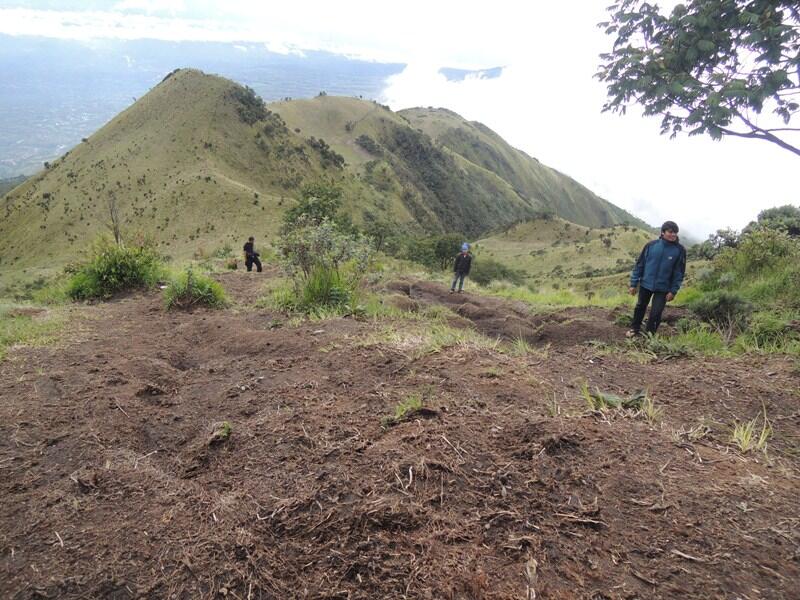PENDAKIAN MERBABU 30 DES 2104