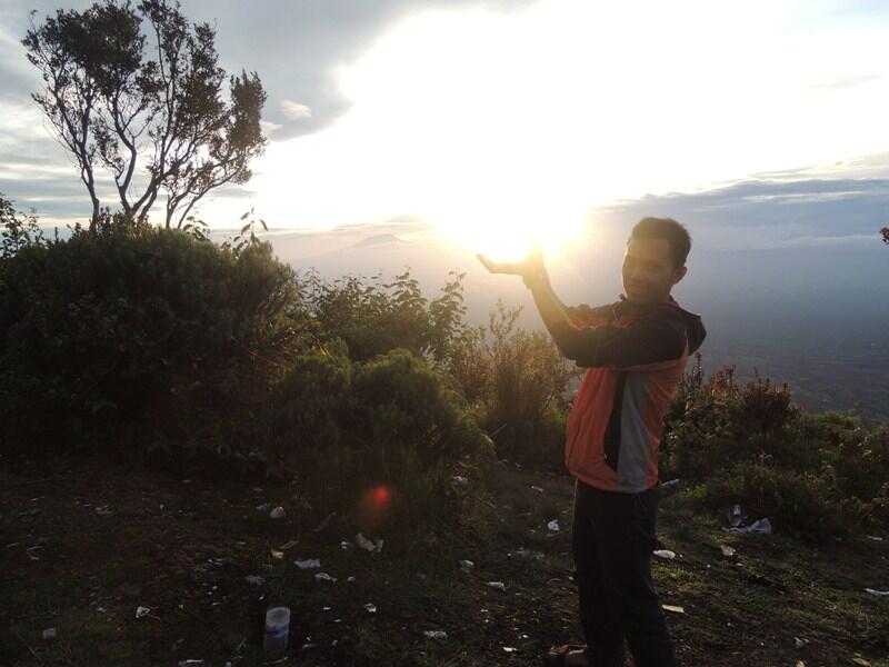 PENDAKIAN MERBABU 30 DES 2104