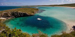 Dean's Blue Hole, Lubang Biru Terdalam di Dunia