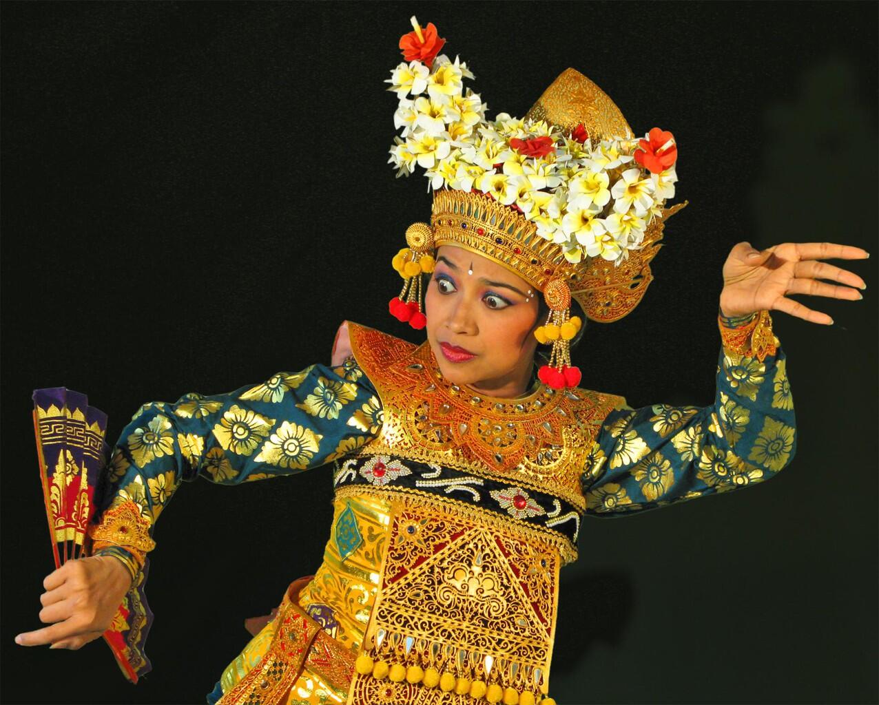 inilah beberapa daftar kebudayaan Indonesia yang di akui oleh Malaysia !!