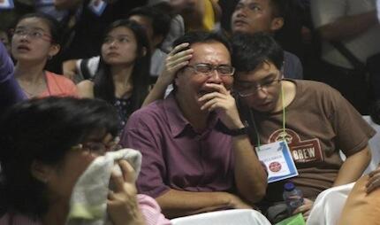 Kisah Dibalik Suka Duka Caregiver Air Asia QZ8501