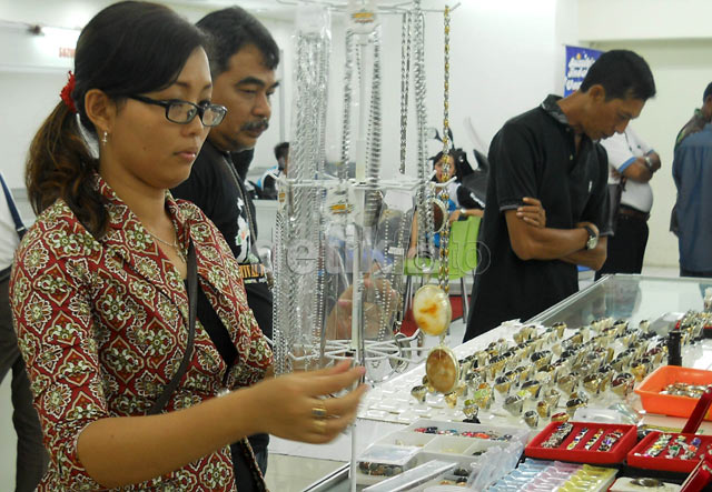Pameran Batu Akik di Galeria Mal Yogyakarta gan...