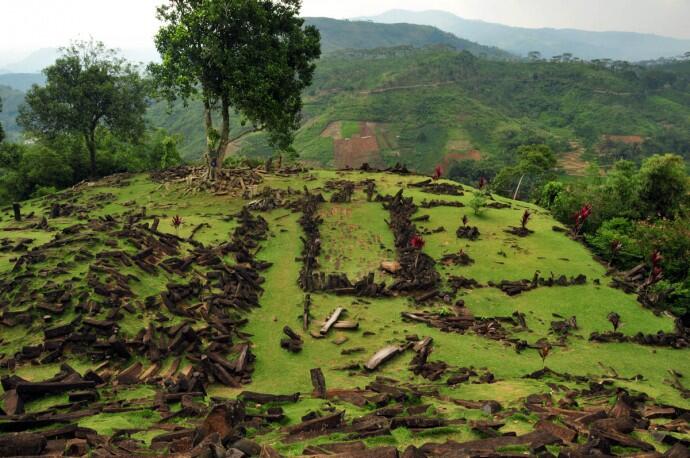 10 FOTO Ini Membuktikan Bahwa Peradaban Indonesia Cerdas !