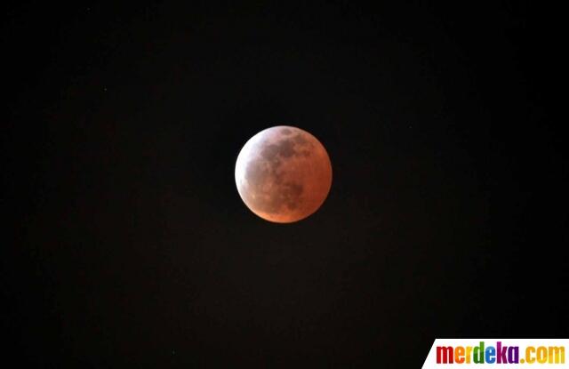 &#91;FOTO&#93; Indahnya Penampakan Gerhana Bulan Merah di Berbagai Belahan Dunia