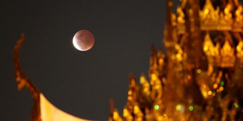 &#91;FOTO&#93; Indahnya Penampakan Gerhana Bulan Merah di Berbagai Belahan Dunia