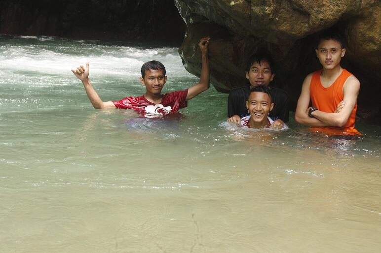 &#91;FR&#93; 1 Day Trip - Curug Leuwi Hejo, Curug Barong, Leuwi Cipet &amp; Curug Leuwi Liyet