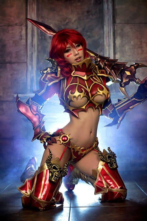 Cewek Cosplay : Tasha